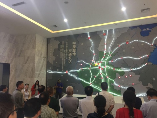 参观武陟产业新城2